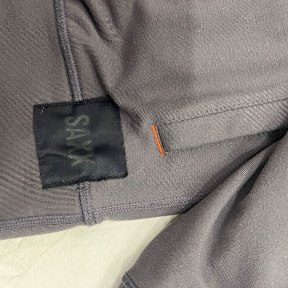 Saxx defender hoodie - Picture 2 of 3